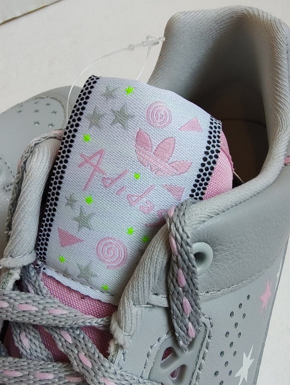 Adidas Slamcourt Lace Up Sneakers Grey Leather Stars Perforated Low Top 9 NIB - Picture 7 of 16